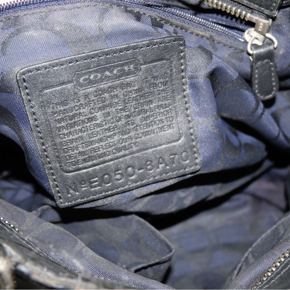 Coach - Picture 5 of 5